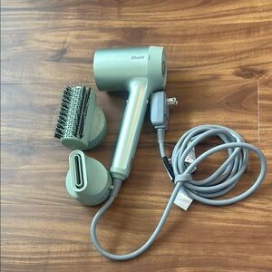 Shark Hair Dryer with Attachments - Matcha